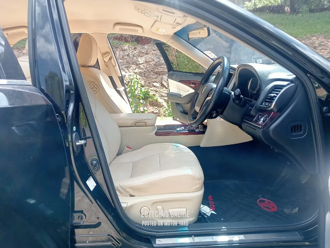 Toyota Crown 2014 Black