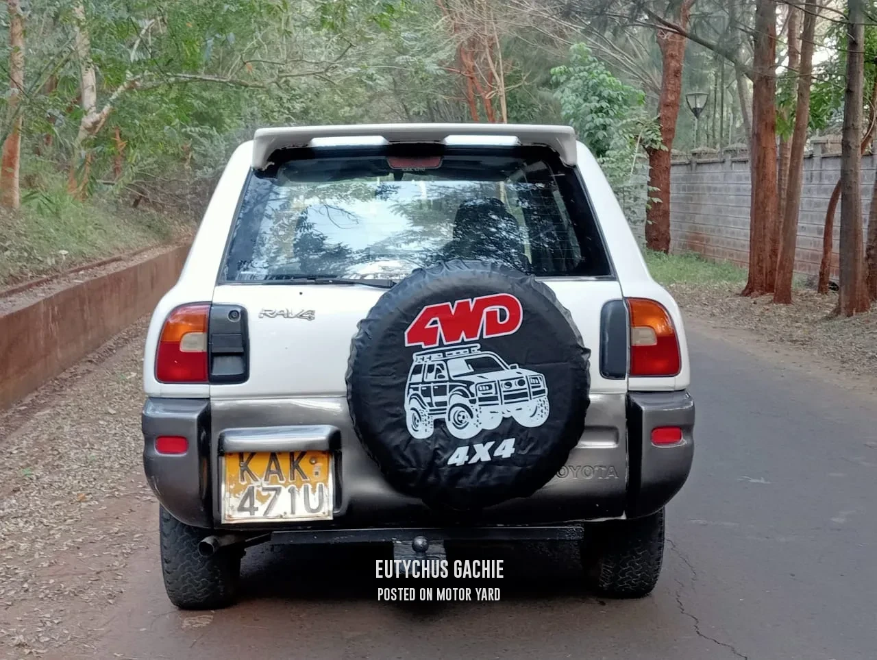 Toyota Rav4 2000 White