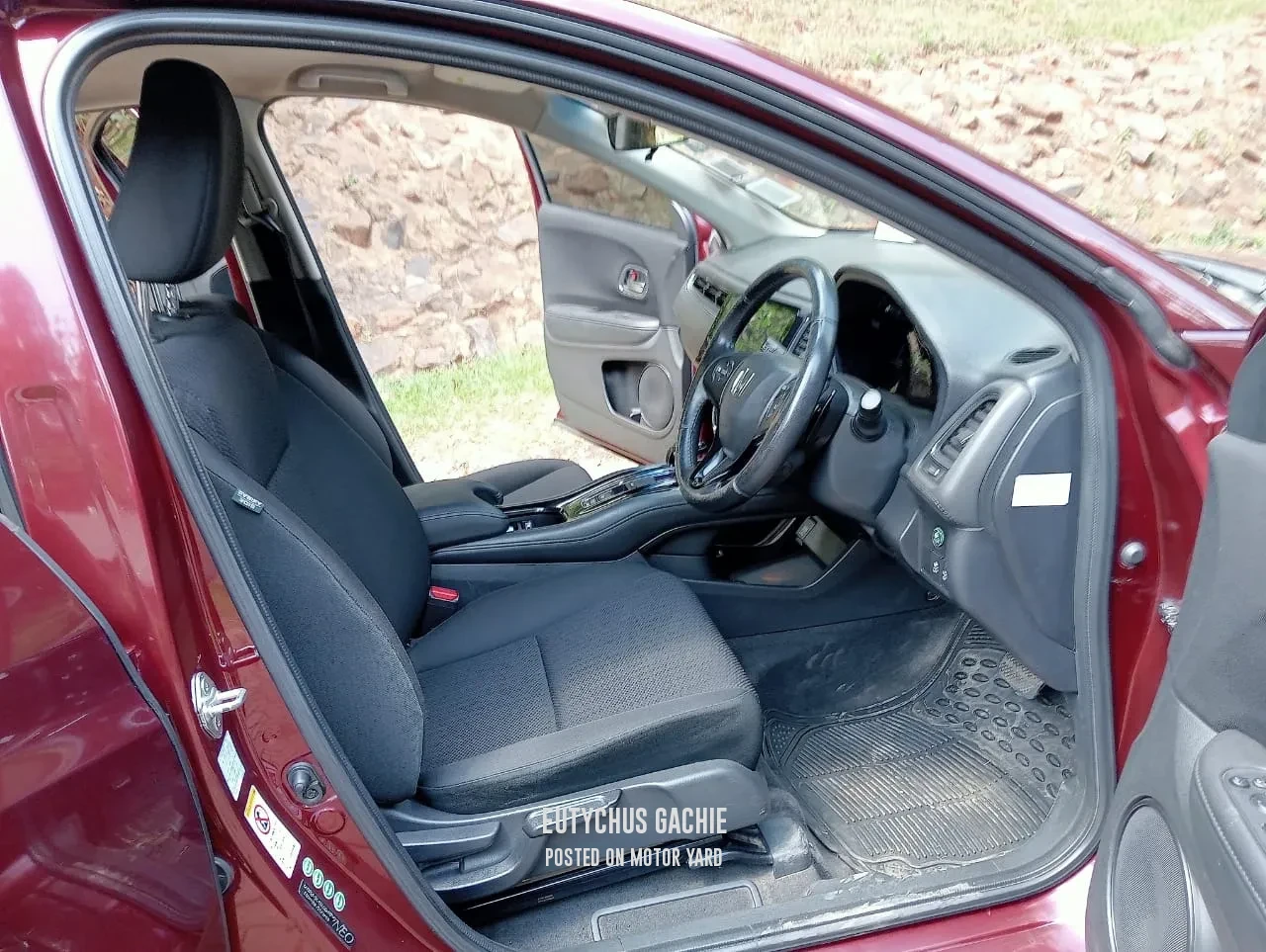 Honda Vezel 2014 Maroon