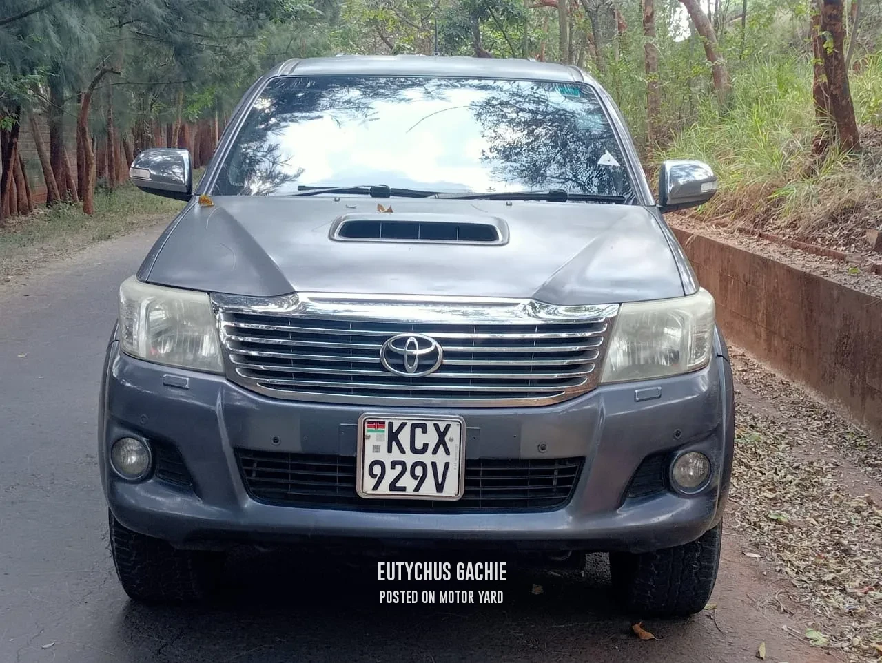 Toyota Hilux Vigo D/Cab 2012 Silver