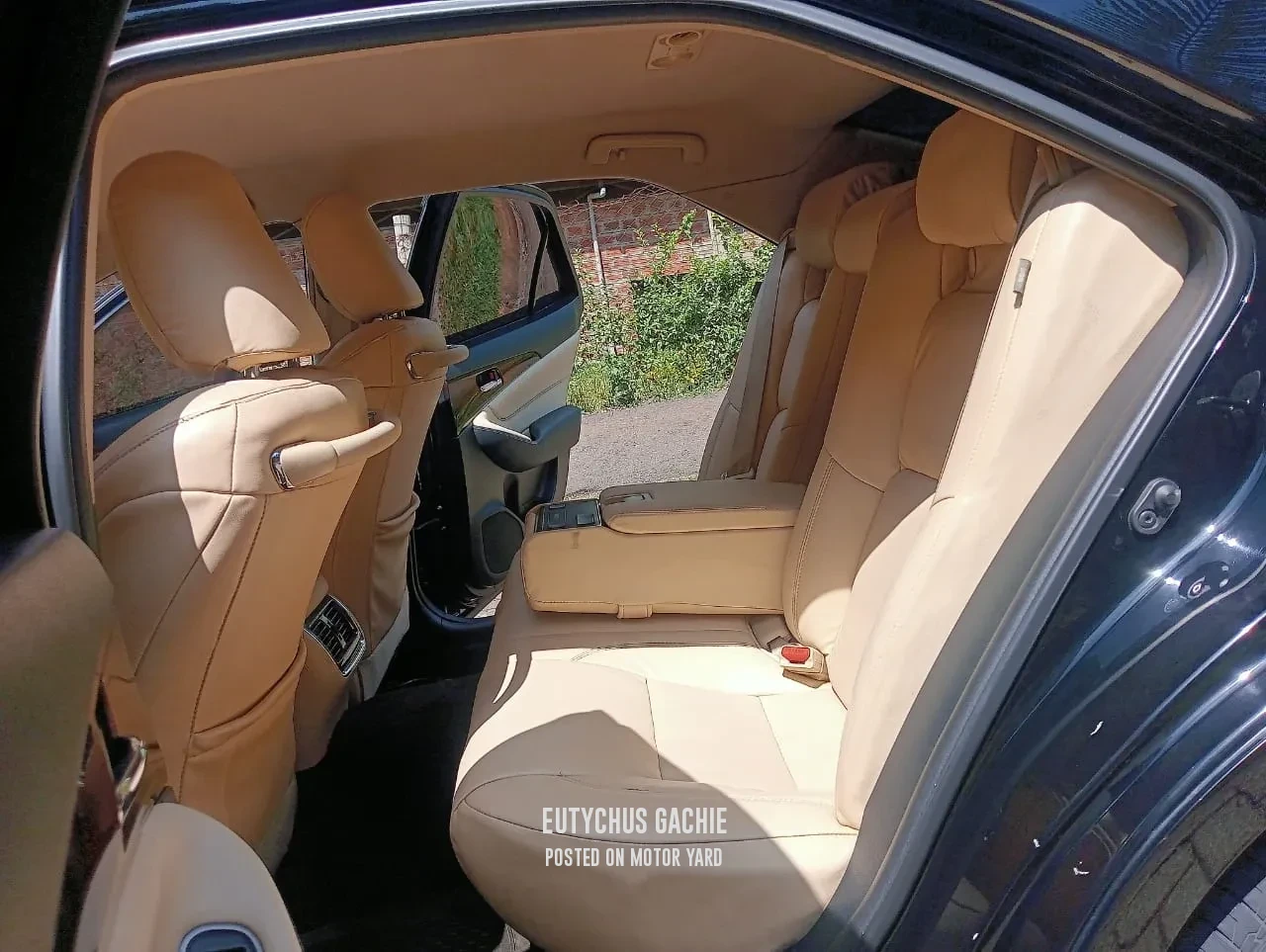 Toyota Crown 2014 Black