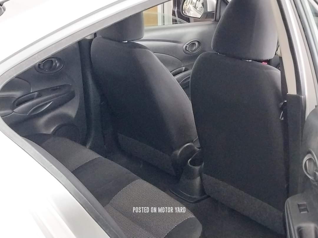 Nissan Latio 2017 Silver