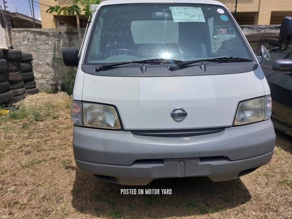 Nissan Vanette 2016 Pearl