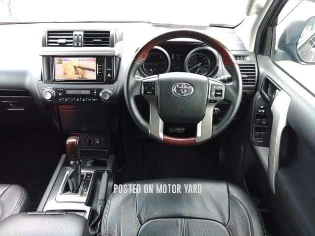 Toyota Land Cruiser Prado 2017 Black