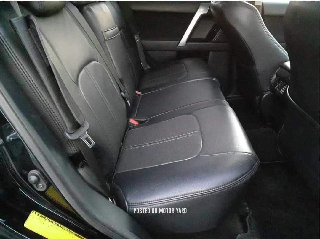 Toyota Land Cruiser Prado 2017 Black