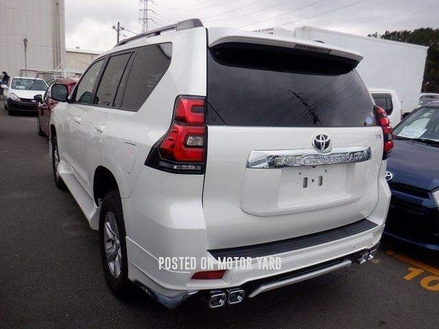 Toyota Land Cruiser Prado 2018 White