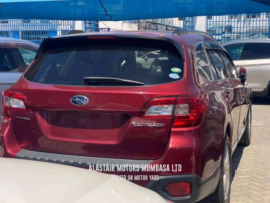 Subaru Outback 2017 Red