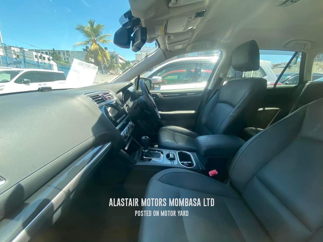 Subaru Outback 2017 Red