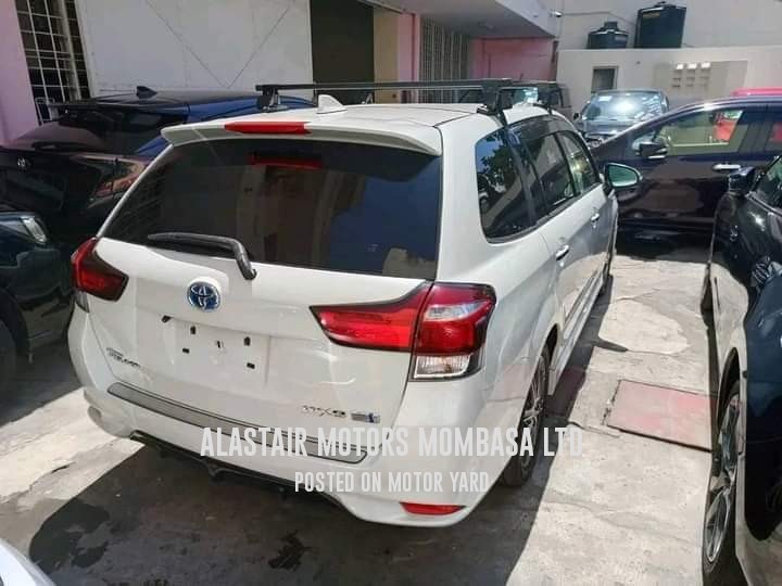 Toyota Fielder 2018 White