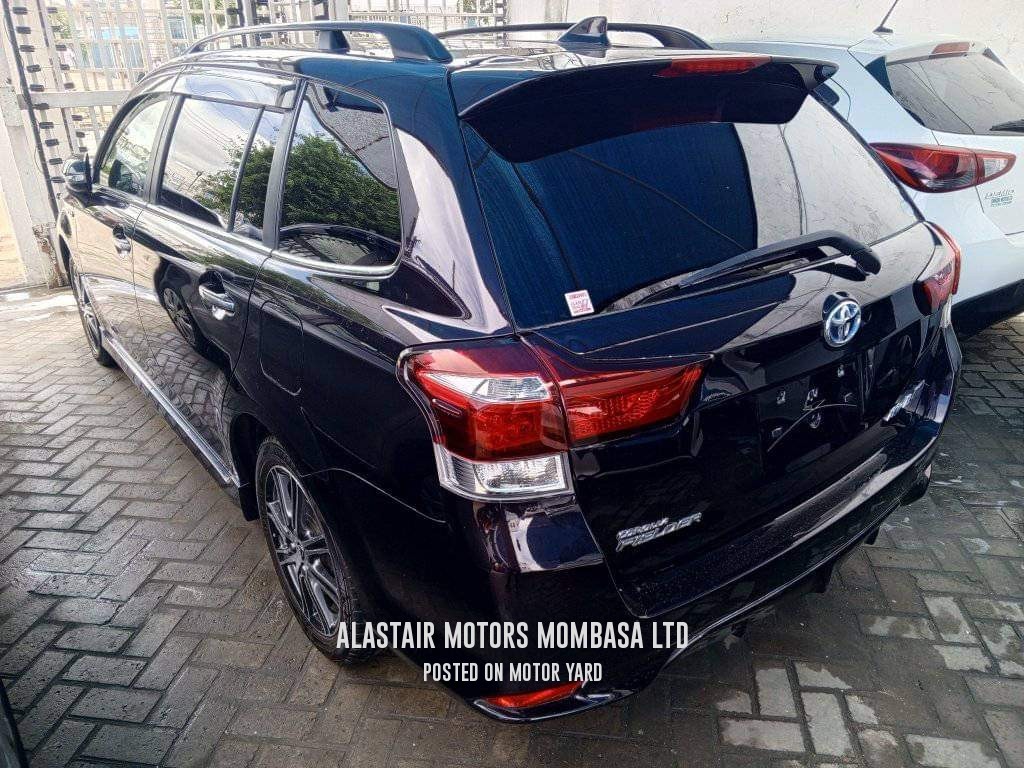 Toyota Fielder 2017 Black