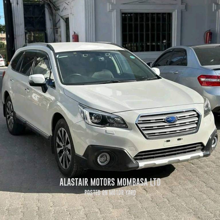 Subaru Outback 2017 White