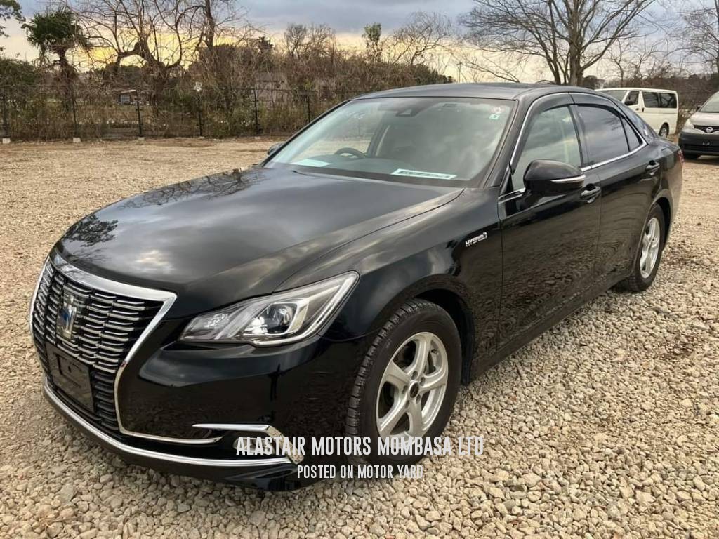 Toyota Crown 2017 Black