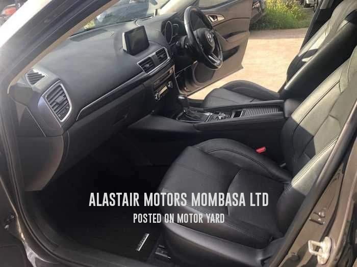 Mazda Axela 2017 Grey