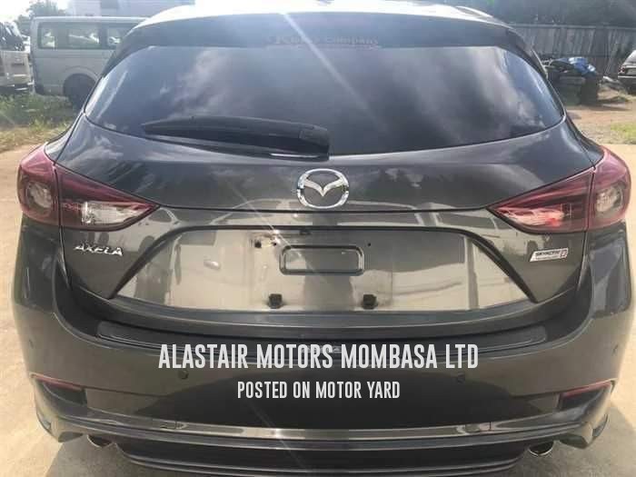 Mazda Axela 2017 Grey