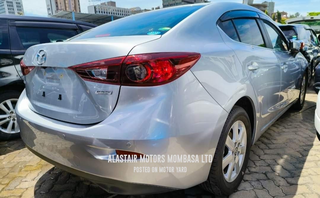 Mazda Axela 2017 Silver