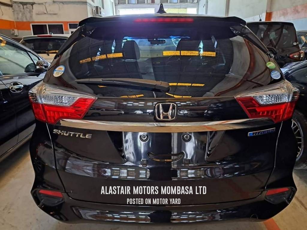 Honda Fit Shuttle 2017 Blue