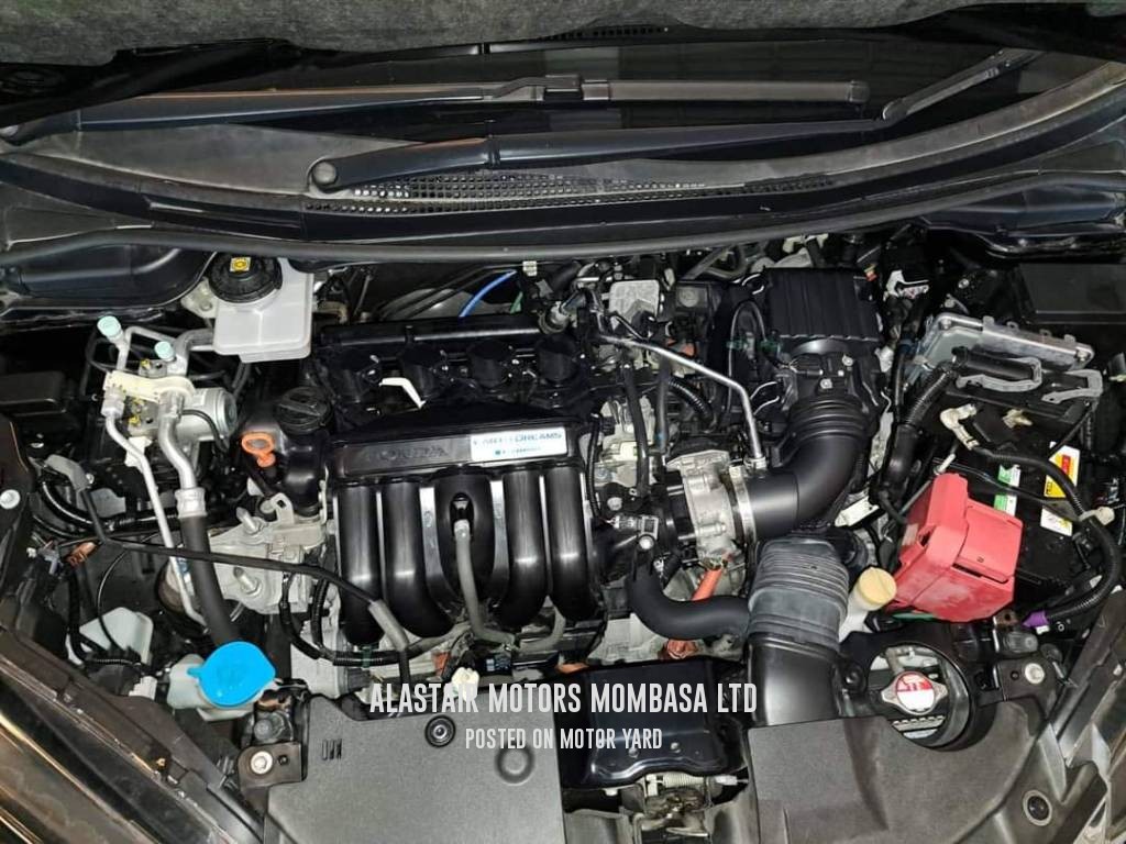 Honda Fit Shuttle 2017 Blue