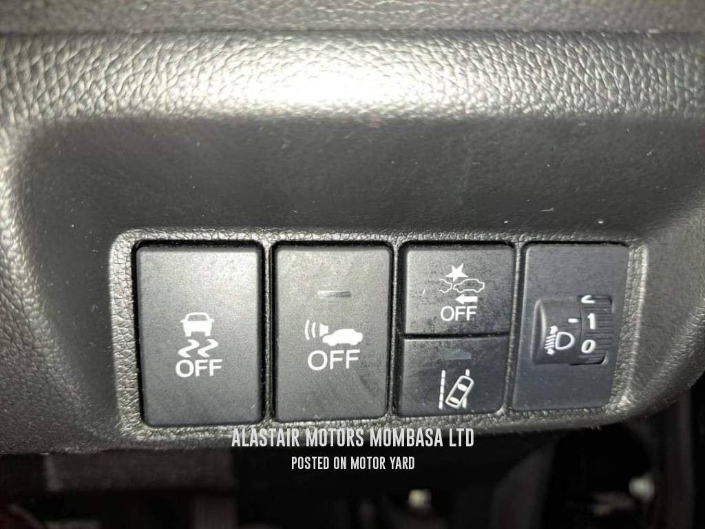 Honda Fit Shuttle 2017 Blue