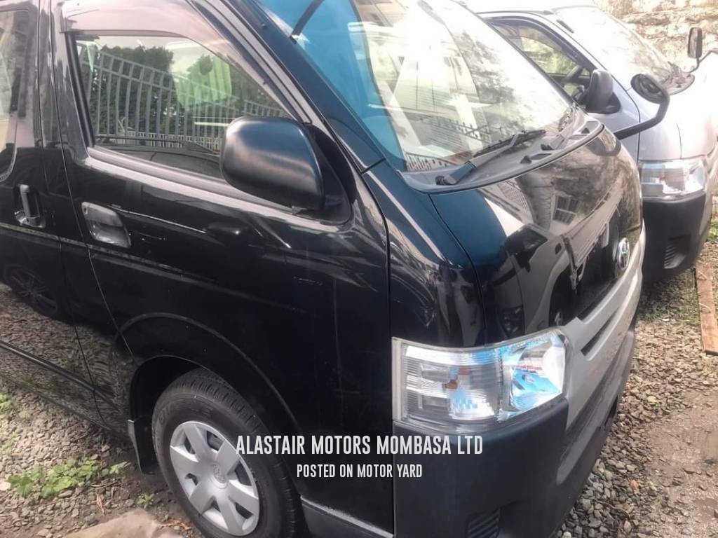 Toyota HiAce 2017 Black