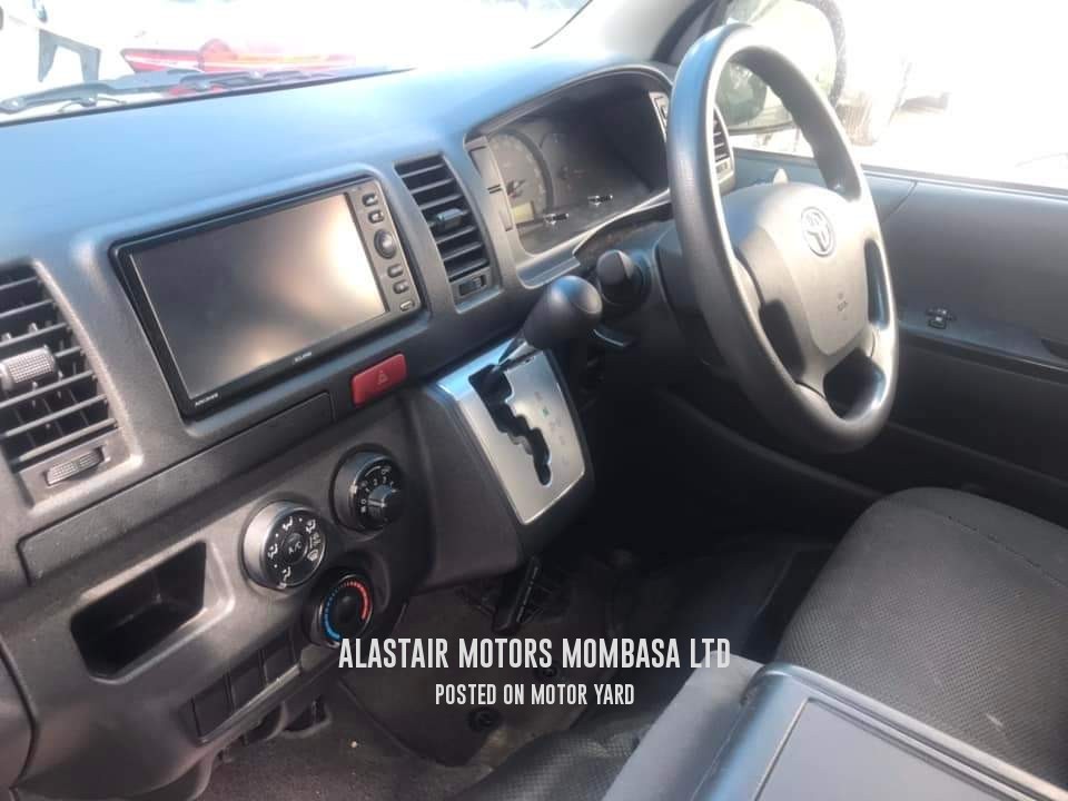 Toyota HiAce 2017 Black