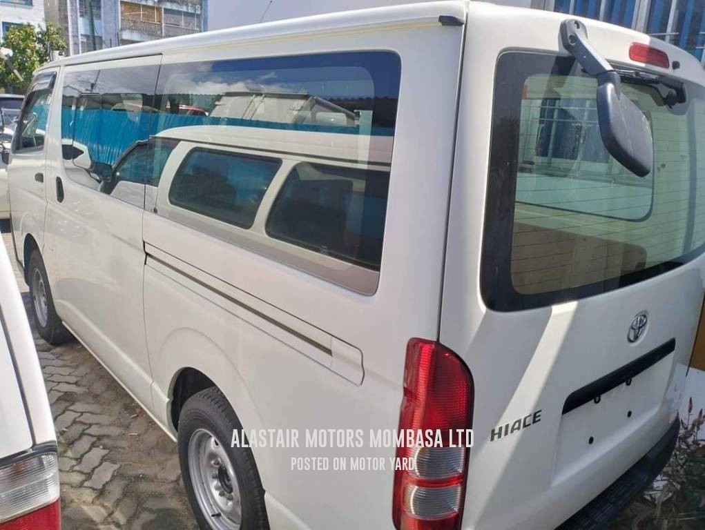 Toyota HiAce 2017 White