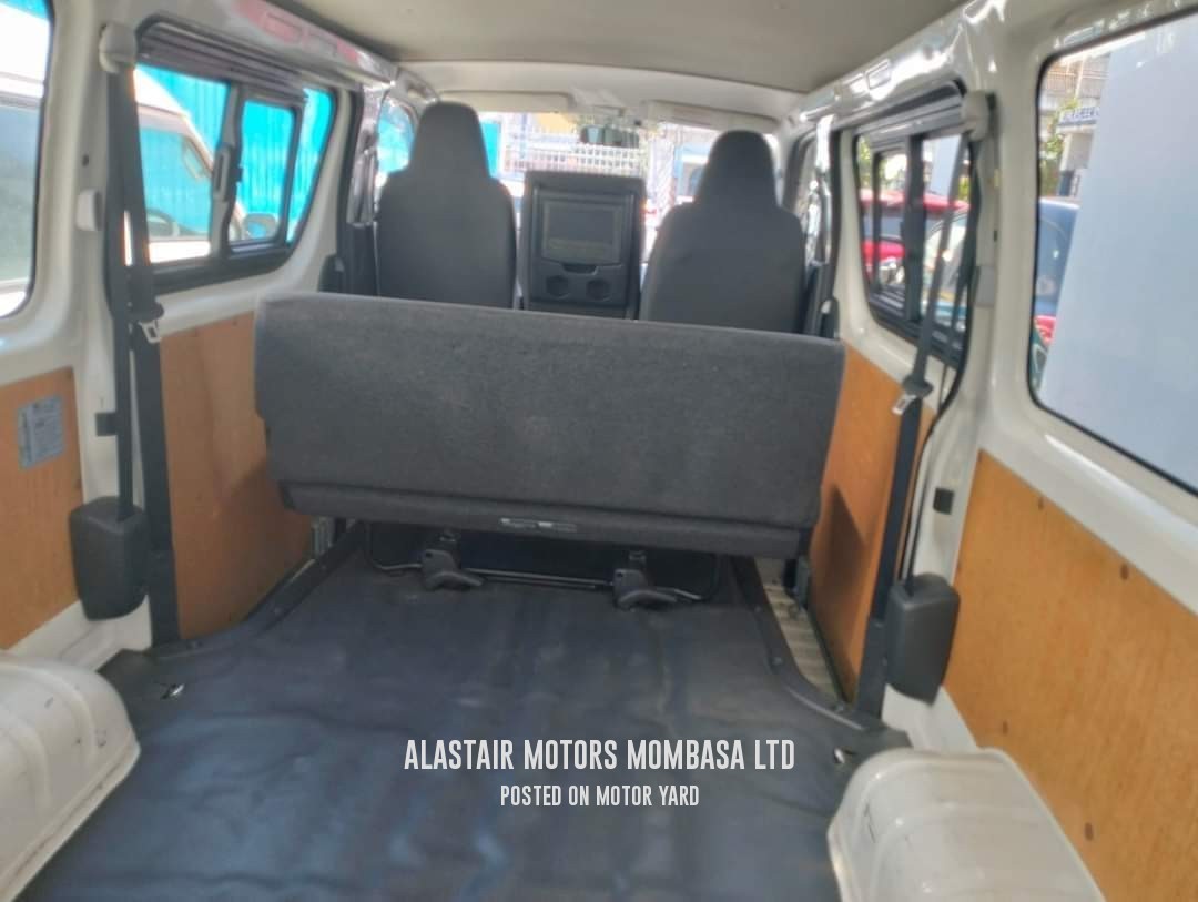 Toyota HiAce 2017 White