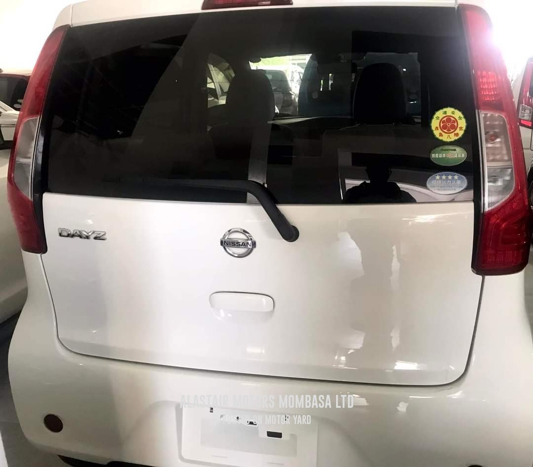 Nissan Dayz 2017 White
