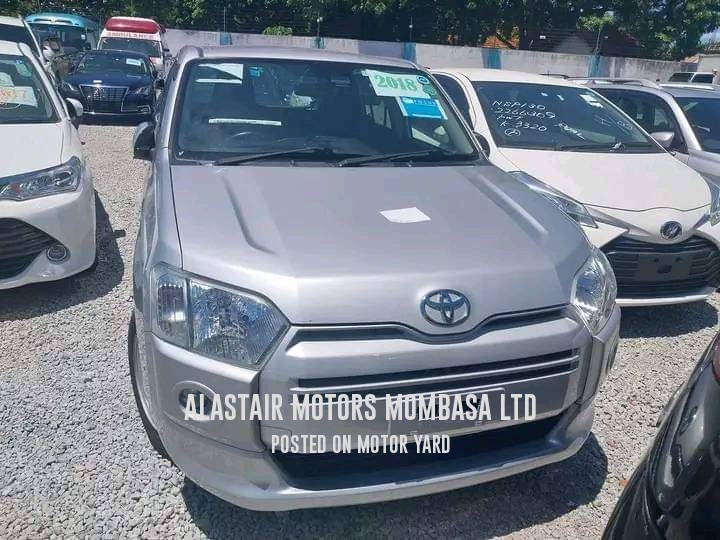 Toyota Probox 2017 Silver