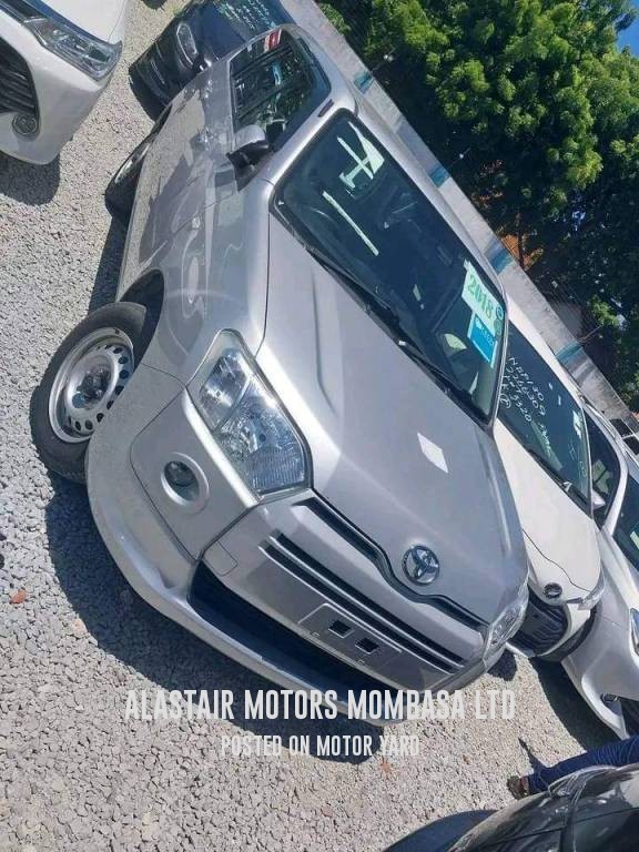 Toyota Probox 2017 Silver