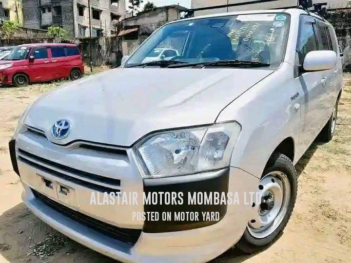 Toyota Probox 2017 Silver