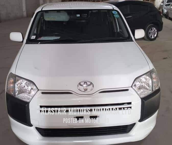 Toyota Probox 2017 Silver