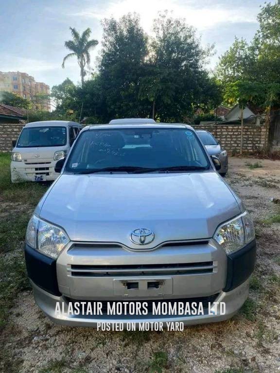 Toyota Probox 2017 Silver