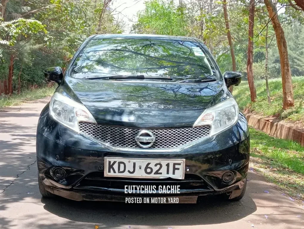 Nissan Note 2015 Black