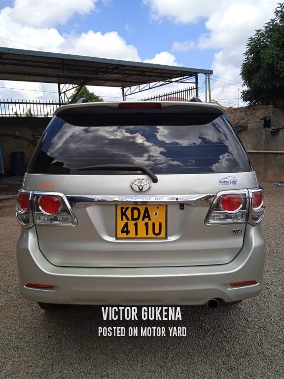 Toyota Fortuner 2012 Grey