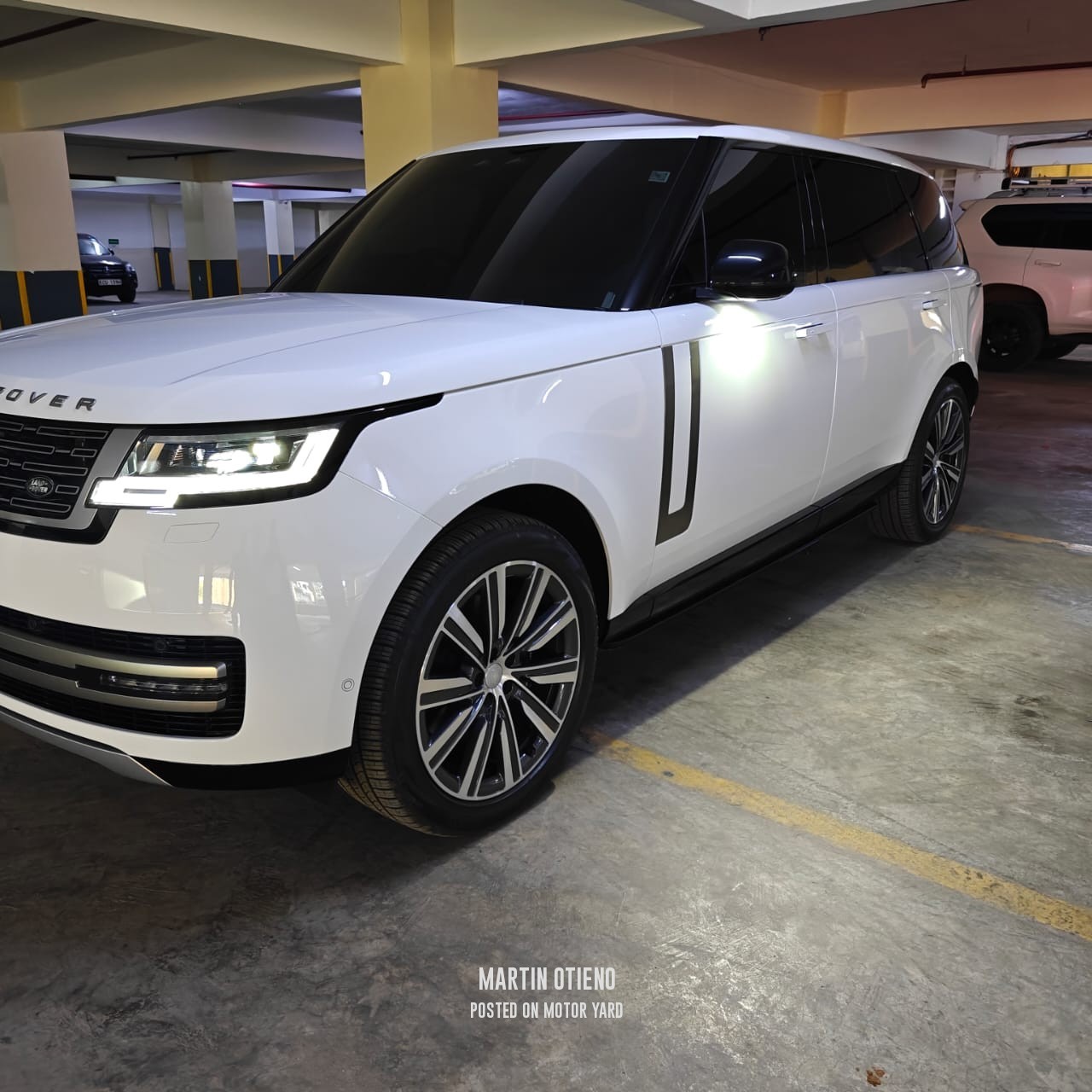 Range Rover Autobiography 2024 White