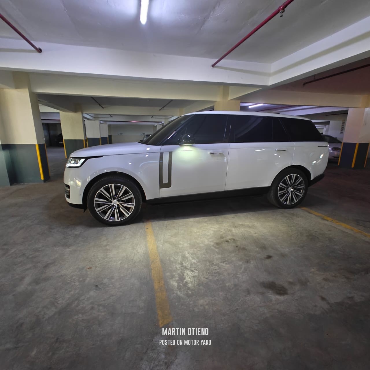 Range Rover Autobiography 2024 White
