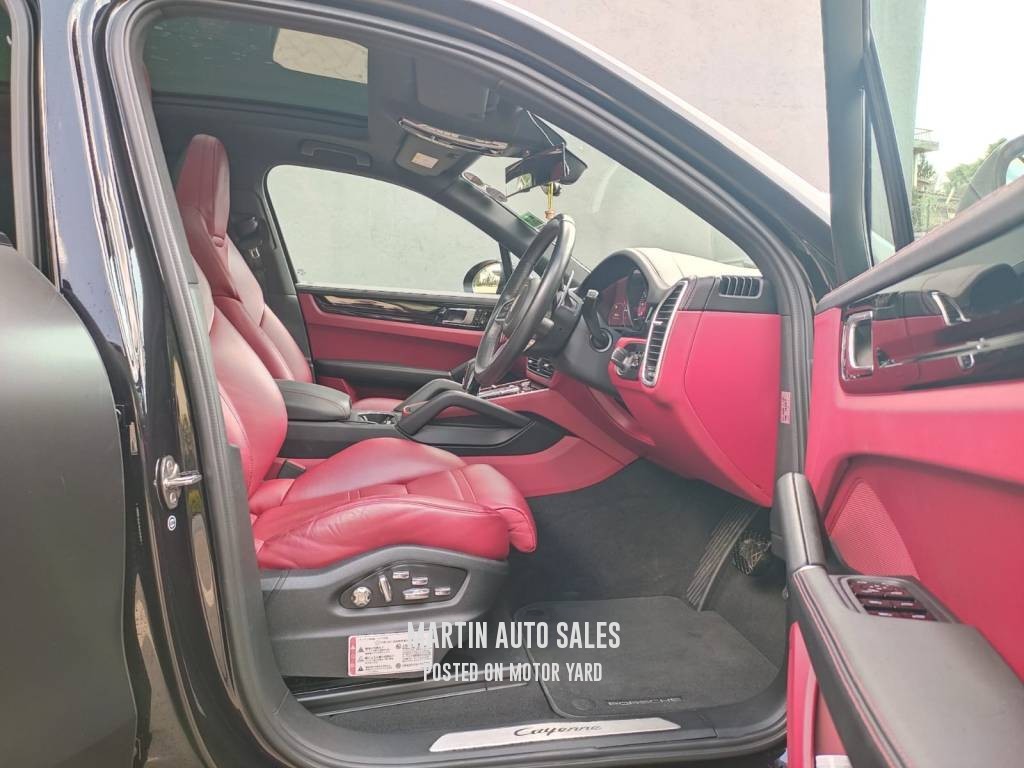 Porsche Cayenne 2018 Black