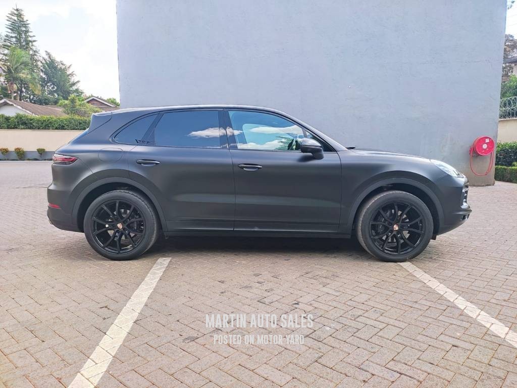 Porsche Cayenne 2018 Black