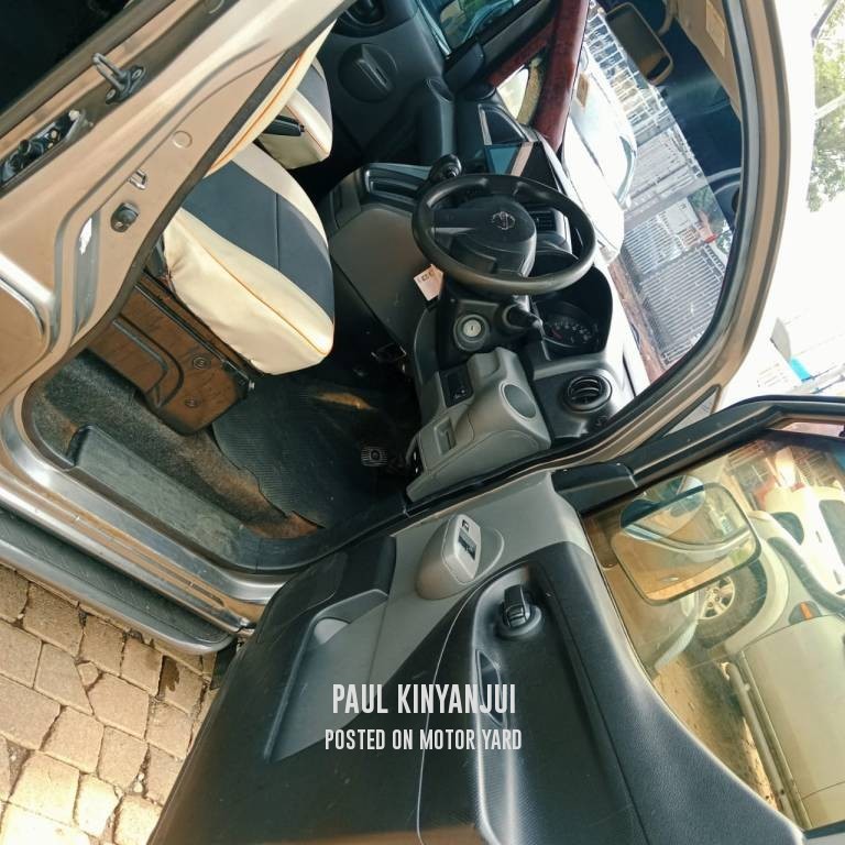 Nissan NV200 2012 Grey