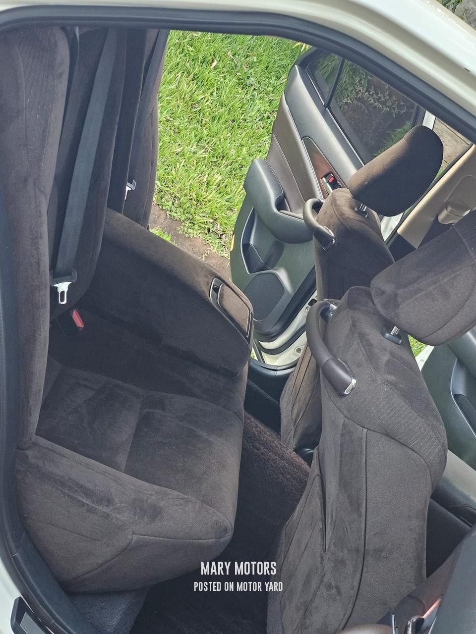 Toyota Crown 2015 White