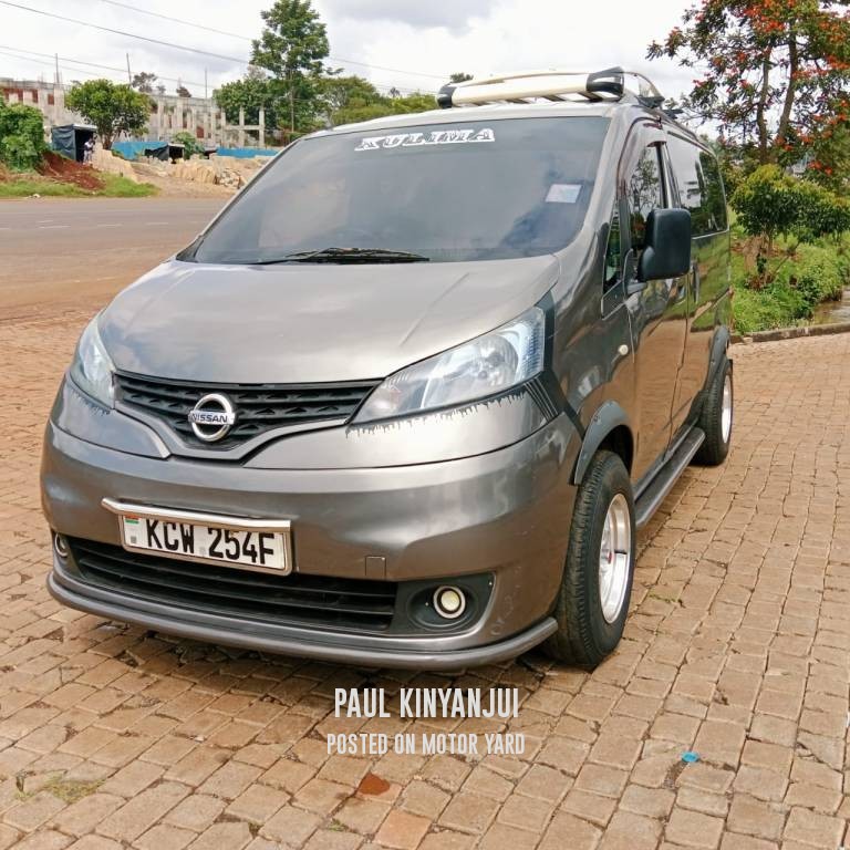 Nissan NV200 2012 Grey