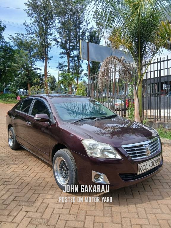 Toyota Premio 2011 Purple