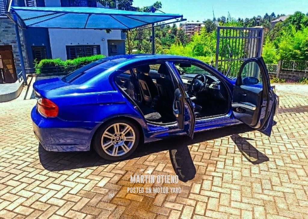 BMW 320i 2008 Blue