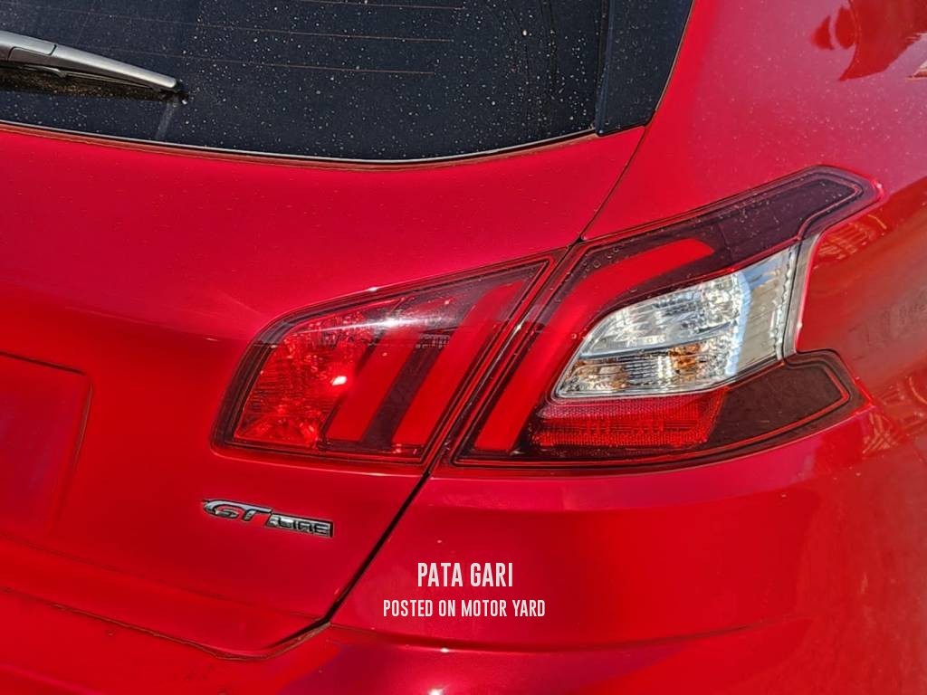 Peugeot 308 2017 Maroon