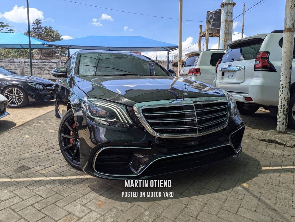 Mercedes-Benz  2015 Black
