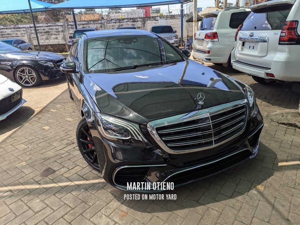 Mercedes-Benz  2015 Black
