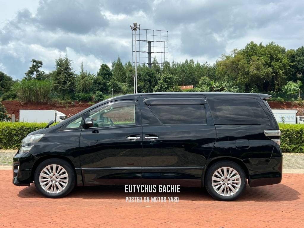 Toyota Alphard 2015 Black