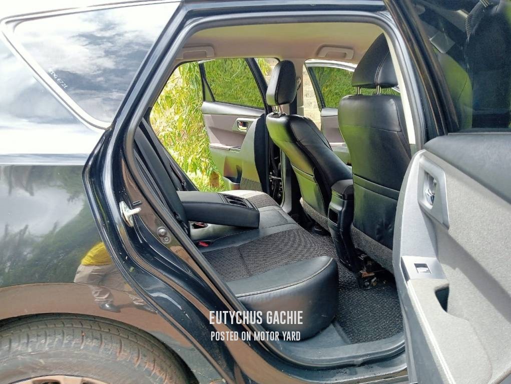 Toyota Auris 2014 Black