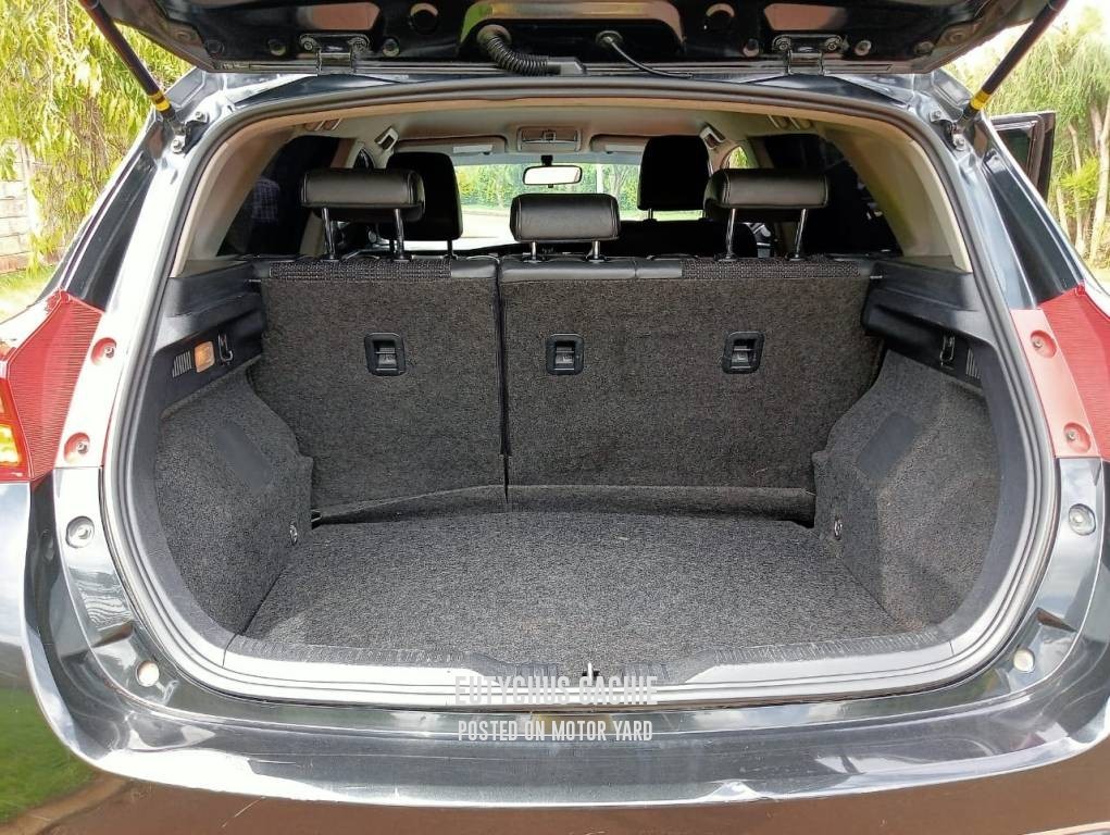 Toyota Auris 2014 Black