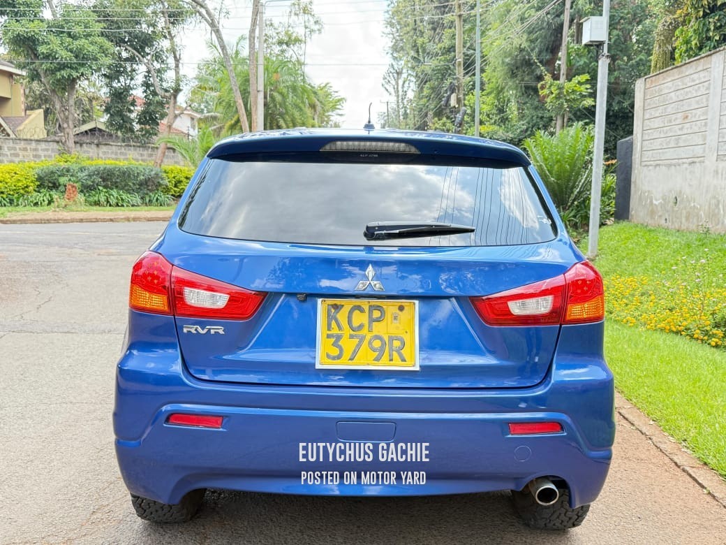 Mitsubishi RVR 2011 Blue